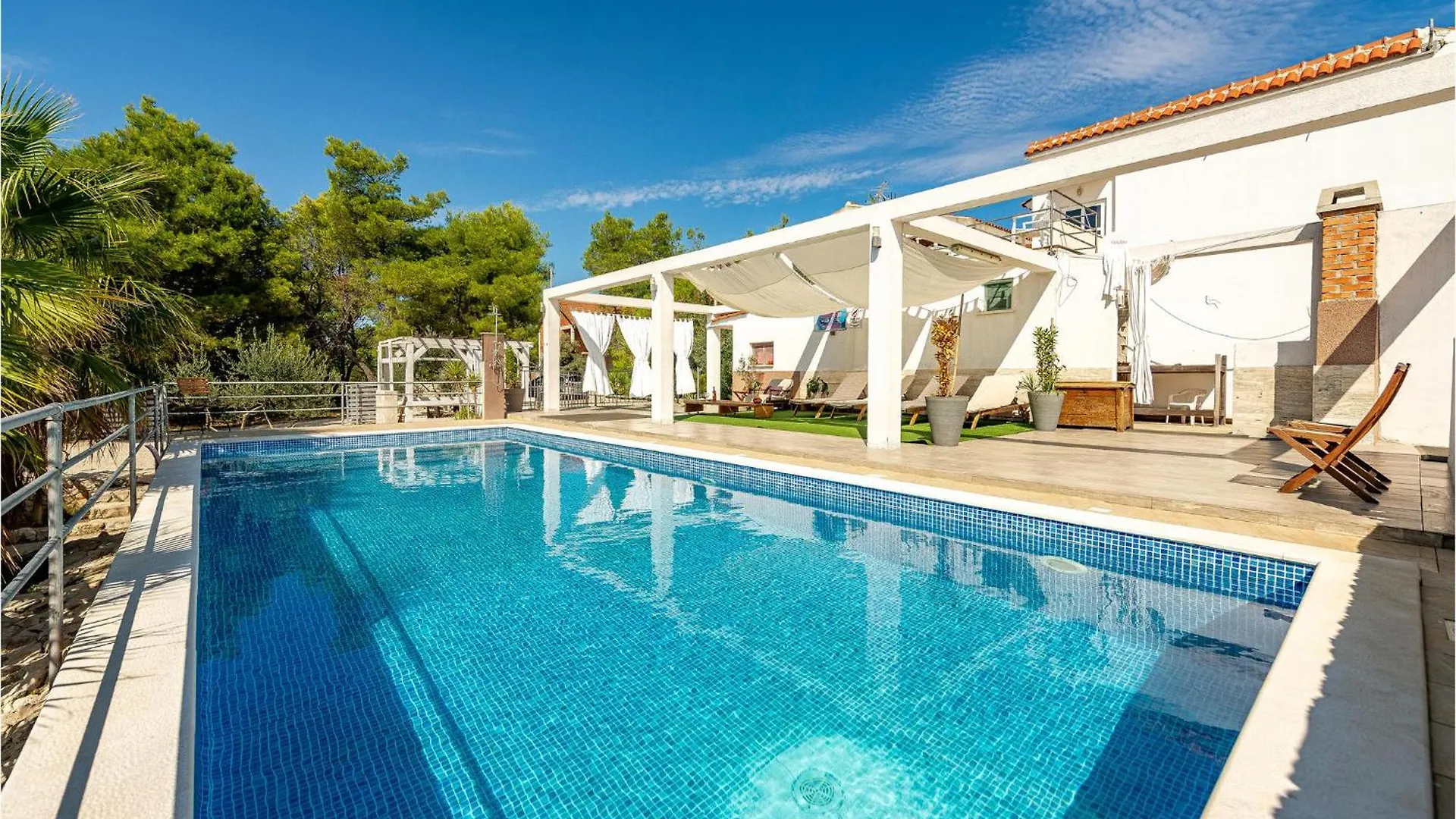 Cozy Apartment In Vir With House A Panoramic View